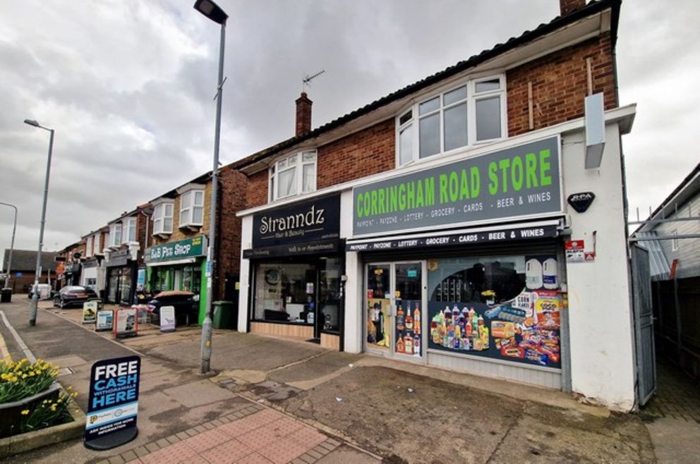 MIXED USE COMMERCIAL INVESTMENT I6720E 257391 Bradleys Countrywide